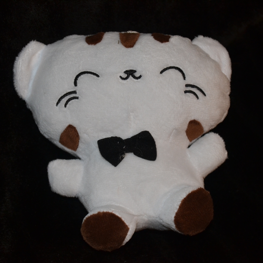 NWOT Kawaii Cat with Bow Plush